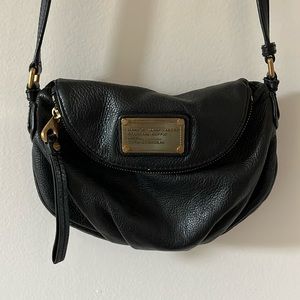 Marc jacobs small crossbody black leather bag